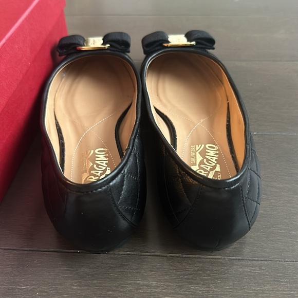 Ferragamo ballet flats in quilted leather - Picture 6 of 13